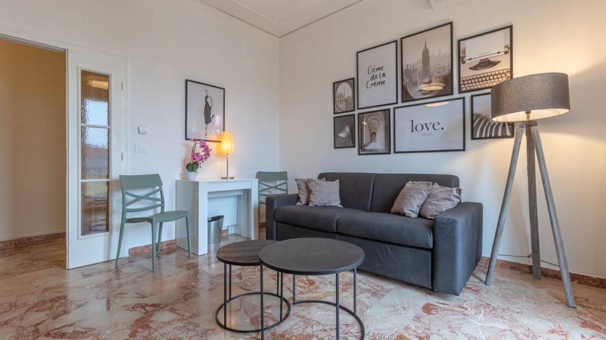 Ferrara Apartment | Ferrara The Castle Dazzling Apartment