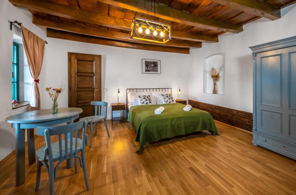 Csesznek Apartment | Ferrata Vár Vendégház