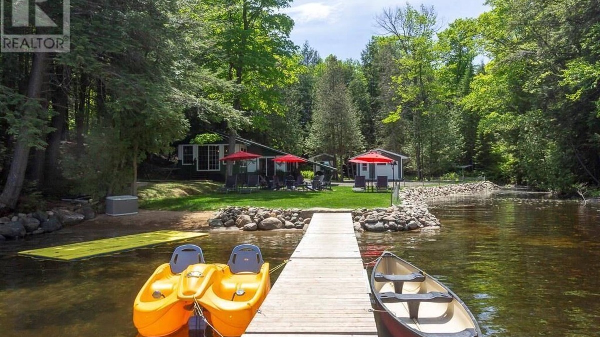 North Kawartha Cottage | Ferry Glen Falls on Chandos Lake