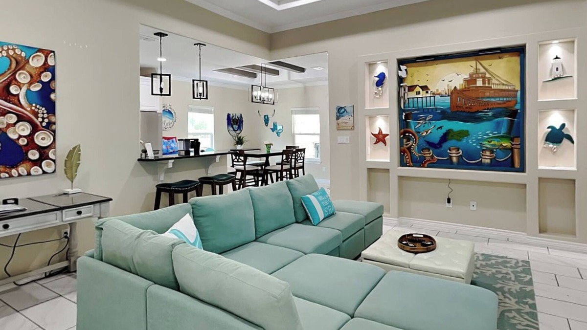 Aransas Pass House | Ferryman's Landing | Pet-friendly + Private Swim Spa