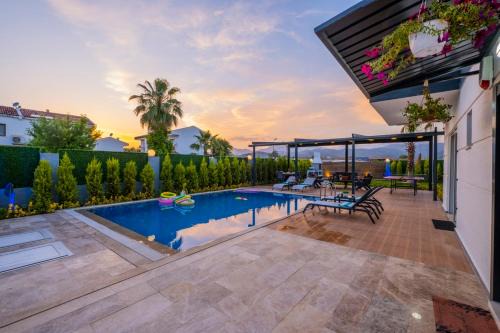Ciftlik Villa | Fethiyede Denize Yakın Süper Lüks Villa