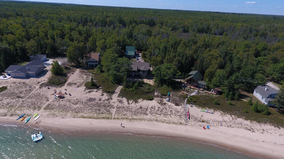 Millersburg House | Few 2025 Jun Aug Sept dates avail. BEACHFRONT Amazing Beach & Spectacular Views