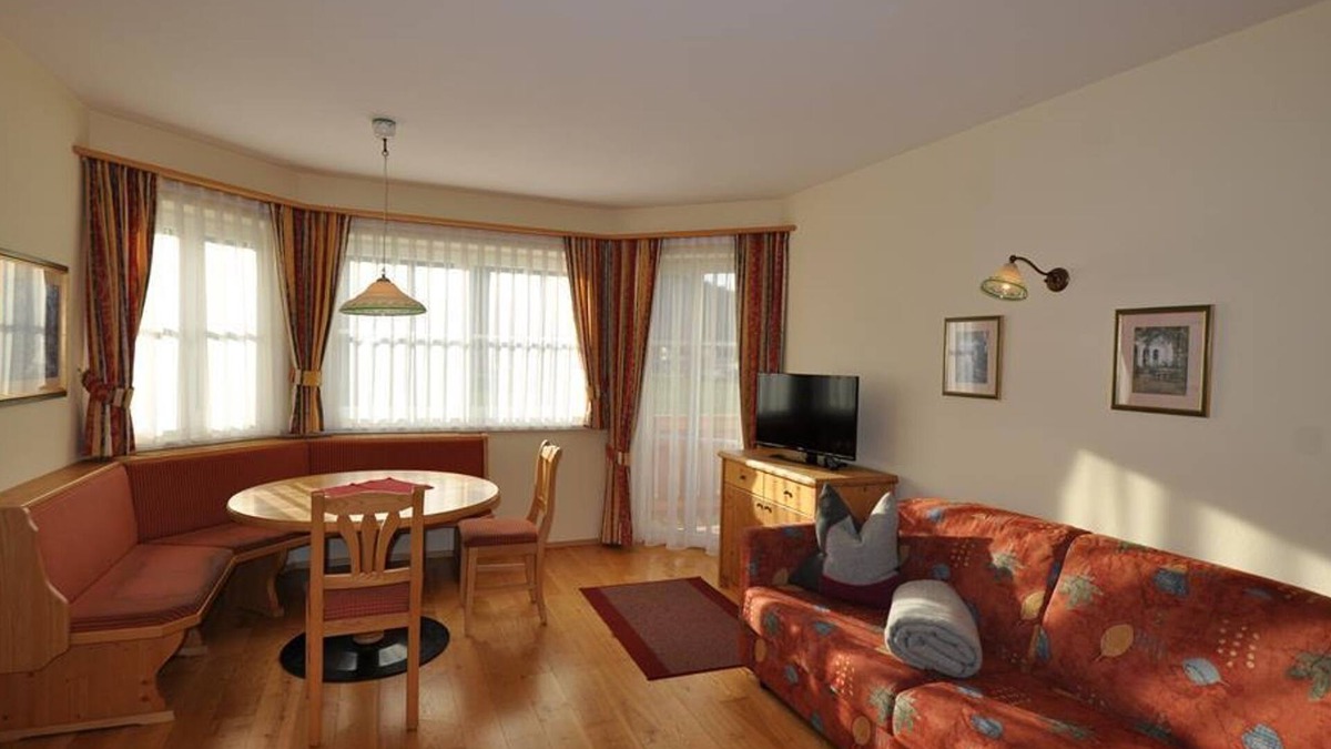 Am Feuersang Apartment | Fewo A - Landhaus Innrain