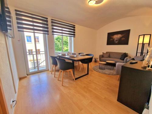 Chemnitz Apartment | Fewo Anne, großzügige Wohnung