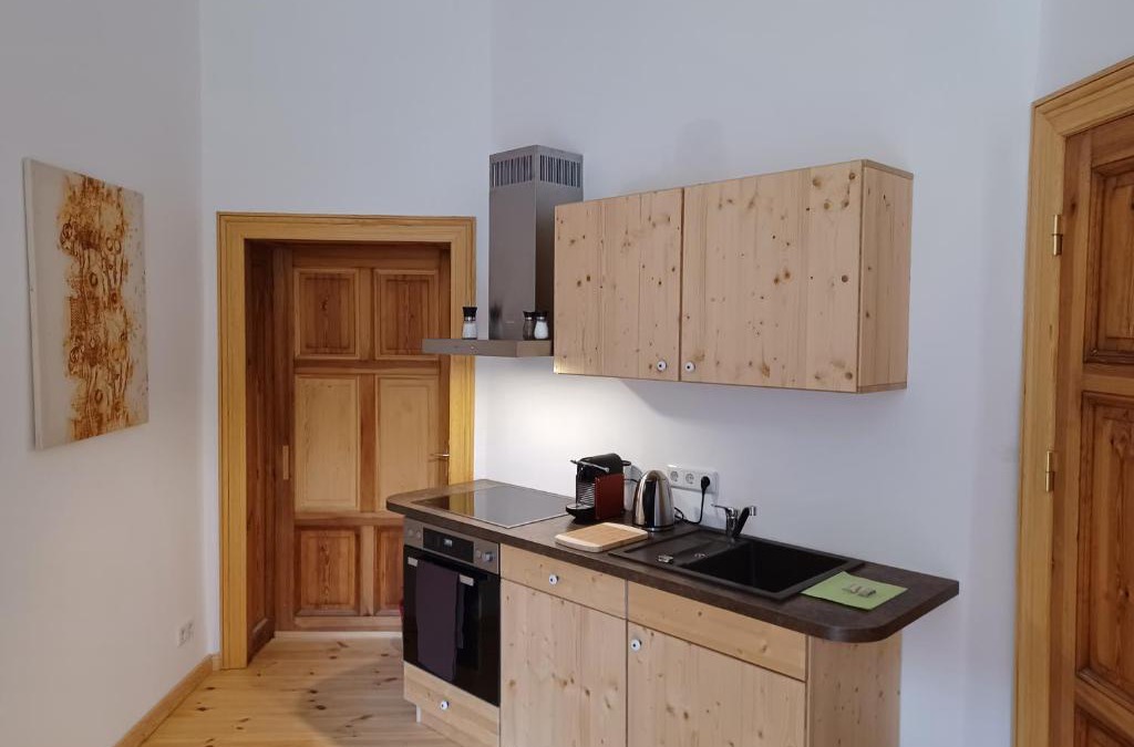 Kloster Lehnin Apartment | FeWo "Biene" im Kunstgut Krahne