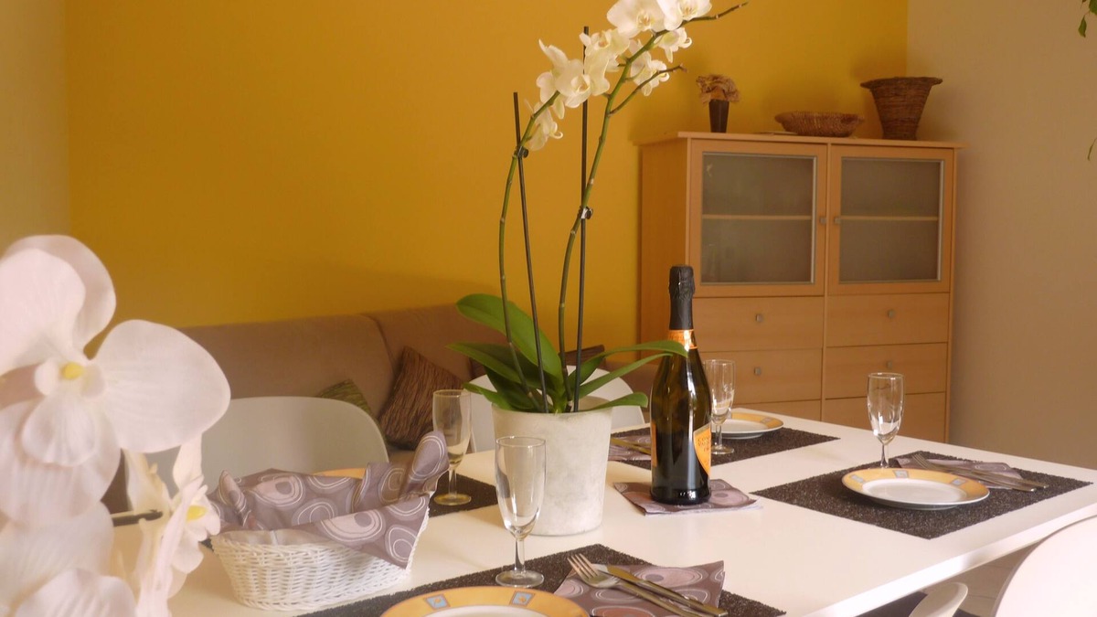 Cannobio Apartment | FEWO Cannobio with terrace 100 mtr to the beach, 1 parking lot free of charge at the house