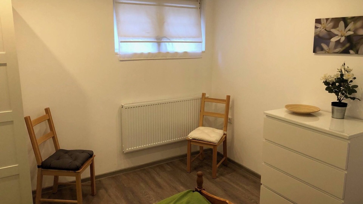 Lychen Apartment | Fewo in Einem Altem Forsthaus, Jugendstilvilla, in Direkter Seealleinlage