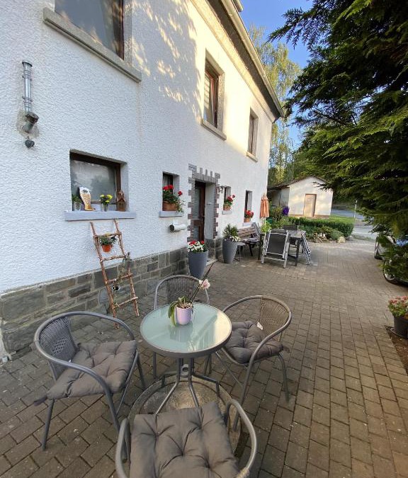 Hatzfeld Apartment | Fewo Lindenhof