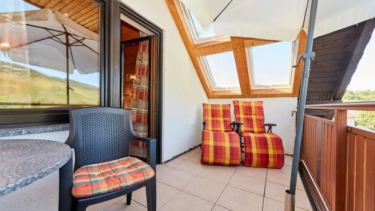 Wolf Bed & Breakfast | Fewo Panorama - Guest and wine house Haus Schatzgarten