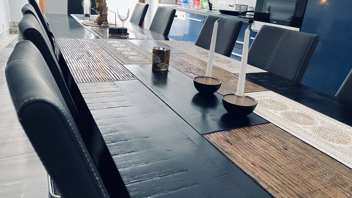 Oestrich-Winkel Apartment | FeWo-Rumble in the Jungle with event lounge