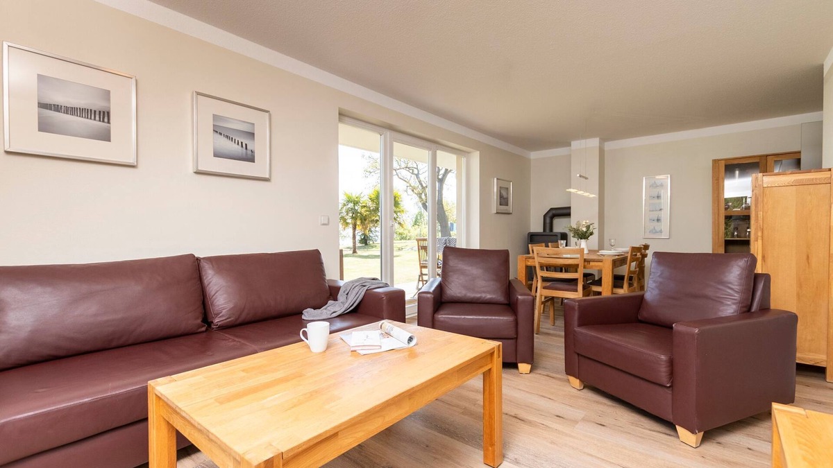 Sassnitz Apartment | FeWo Strandfrieden - Fireplace, Sauna, Sea View