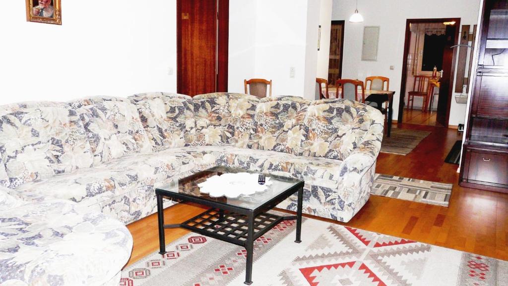 Bad Muenster am Stein-Ebernburg Apartment | FeWo Wedemann 55543 Bad Kreuznach
