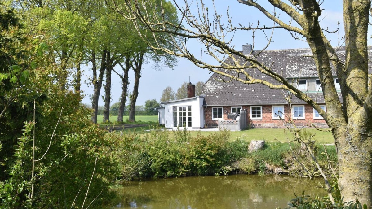 Husby House | fewo1846 - Landliebe - fewo1846 - Landliebe - House with fireplace, terrace and two