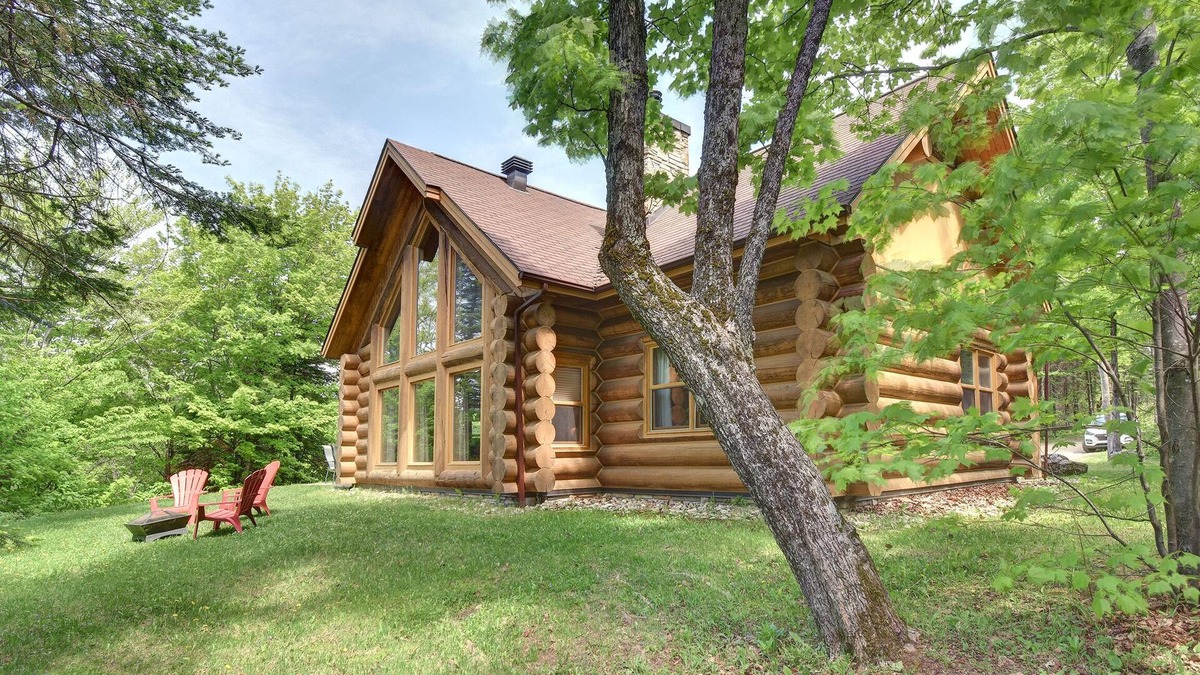 Fiddler Lake Resort Ski Chalet | Fiddler Lake Cottage #12 - Dapper Rabbit