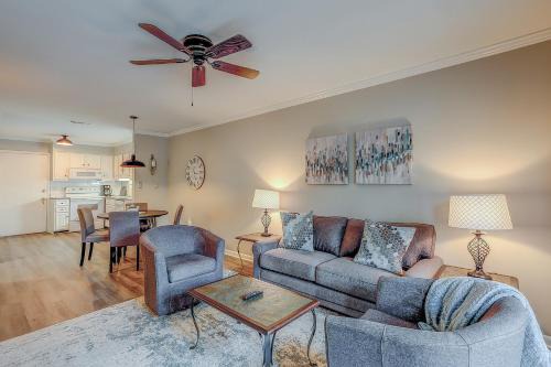 Folly Field Apartment | Fiddlers Cove 20F