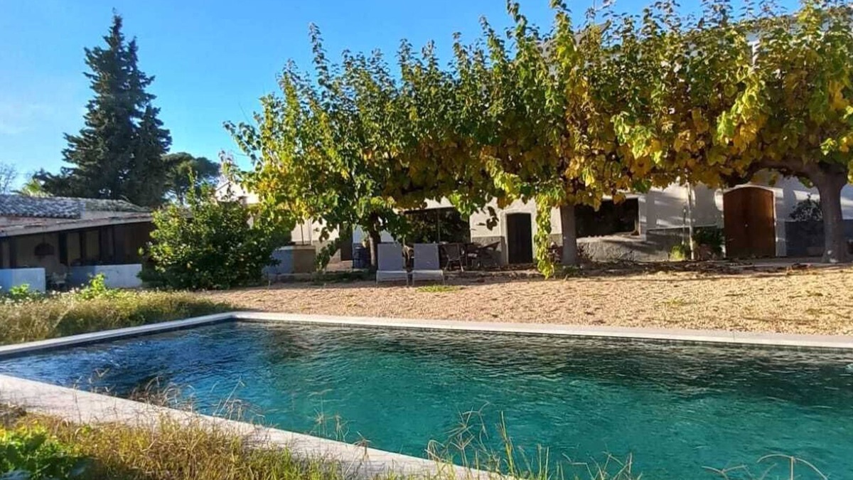 San Martin Sarroca Cottage | Field and Vine Shelter