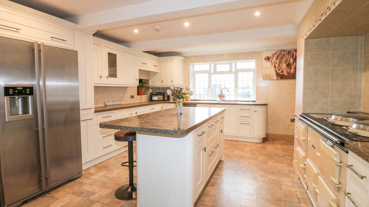Forsbrook Cottage | Fields Farm