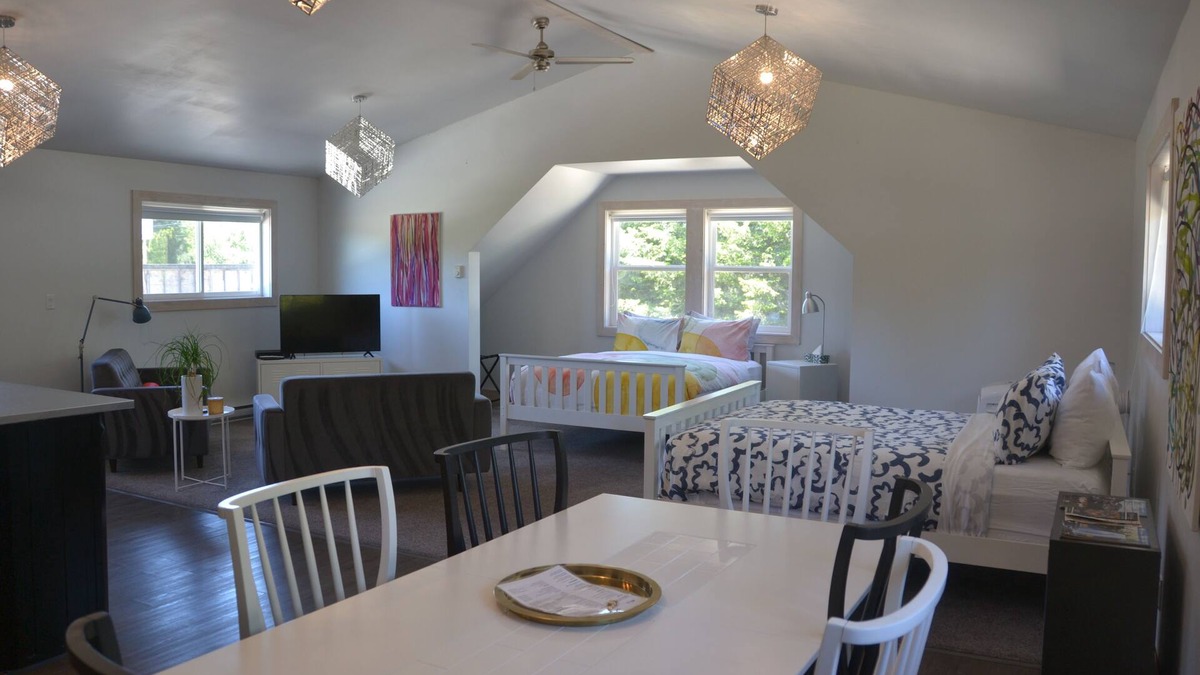 Clearwater Apartment | Fieldstone Guesthouse