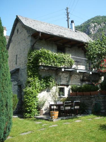 Avegno House | Fienile