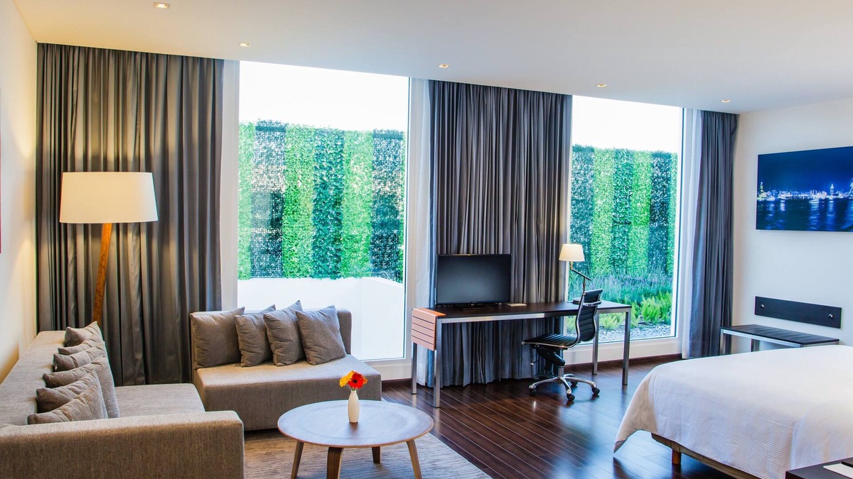 Ixtapalapa Hotel | Fiesta Inn Plaza Central Aeropuerto