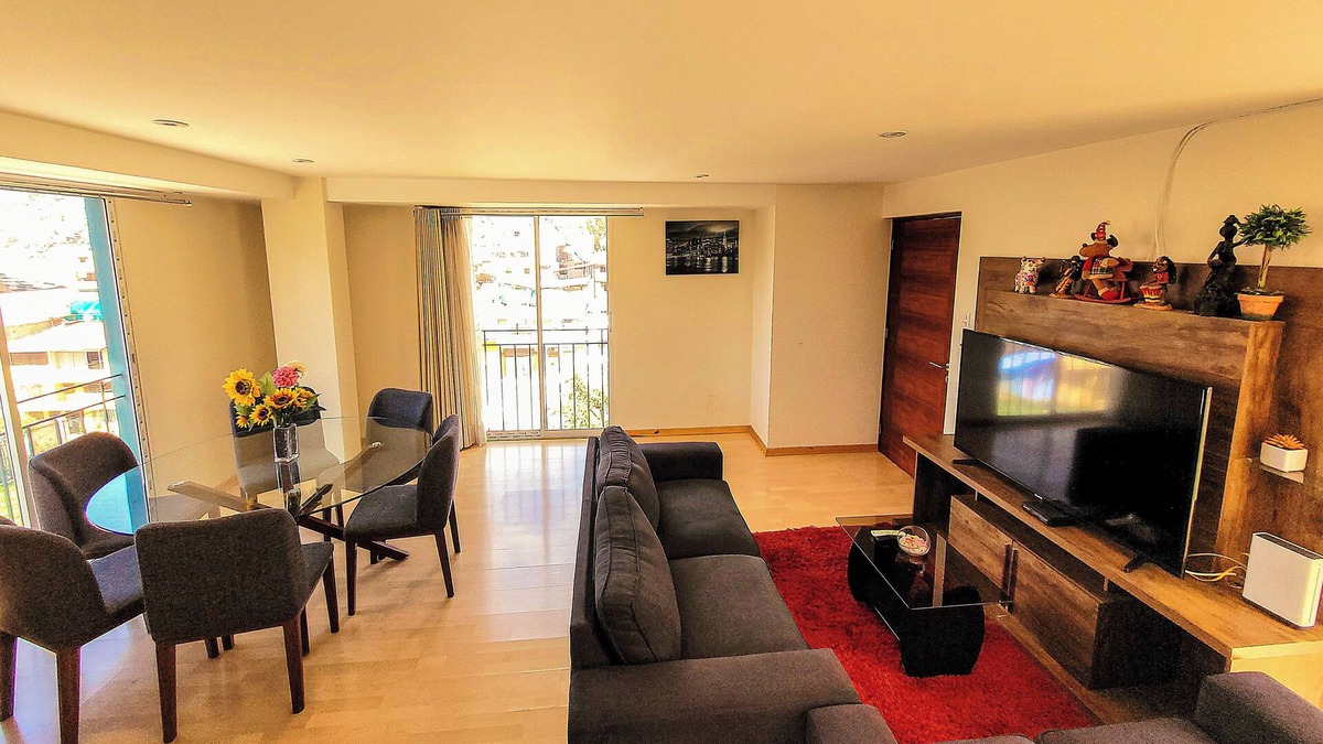 Ramiro Priale Apartment | Fiflo's Apartament