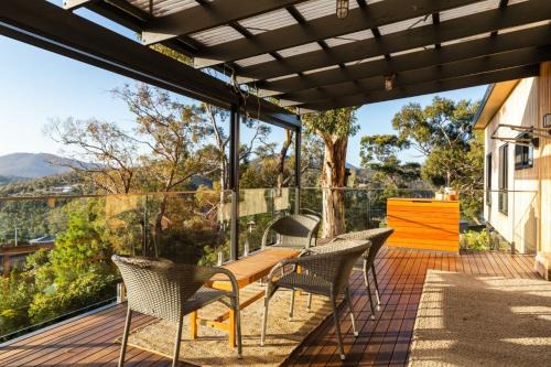 Geilston Bay House | Fig Place Wonderful Vista