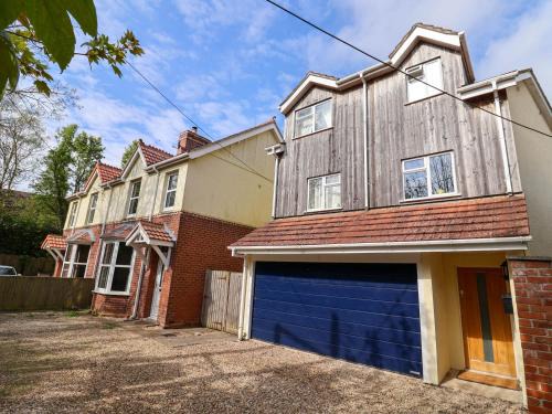 Axminster House | Fig Tree House