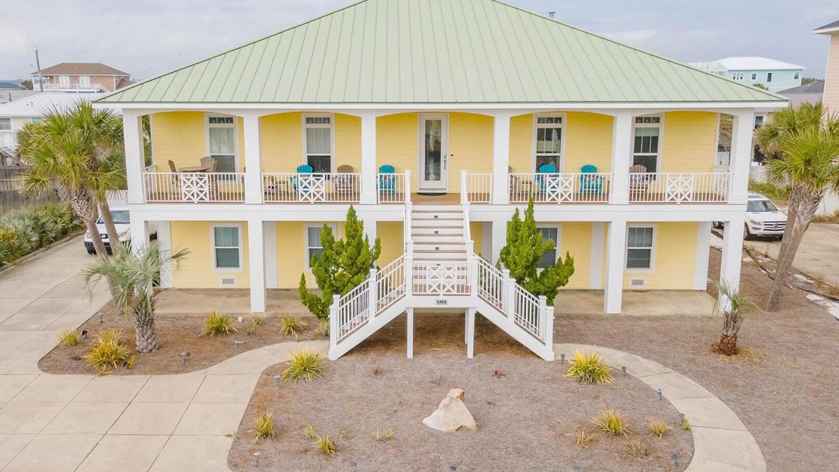 Villa Segunda House | FILL IN THE GAPS! The Big Yellow Beach House | Gulf Views, Private Pool!