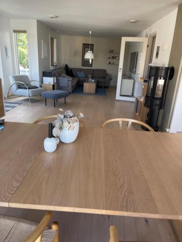 Stavanger Villa | Fin og praktisk bolig til leie for ONS