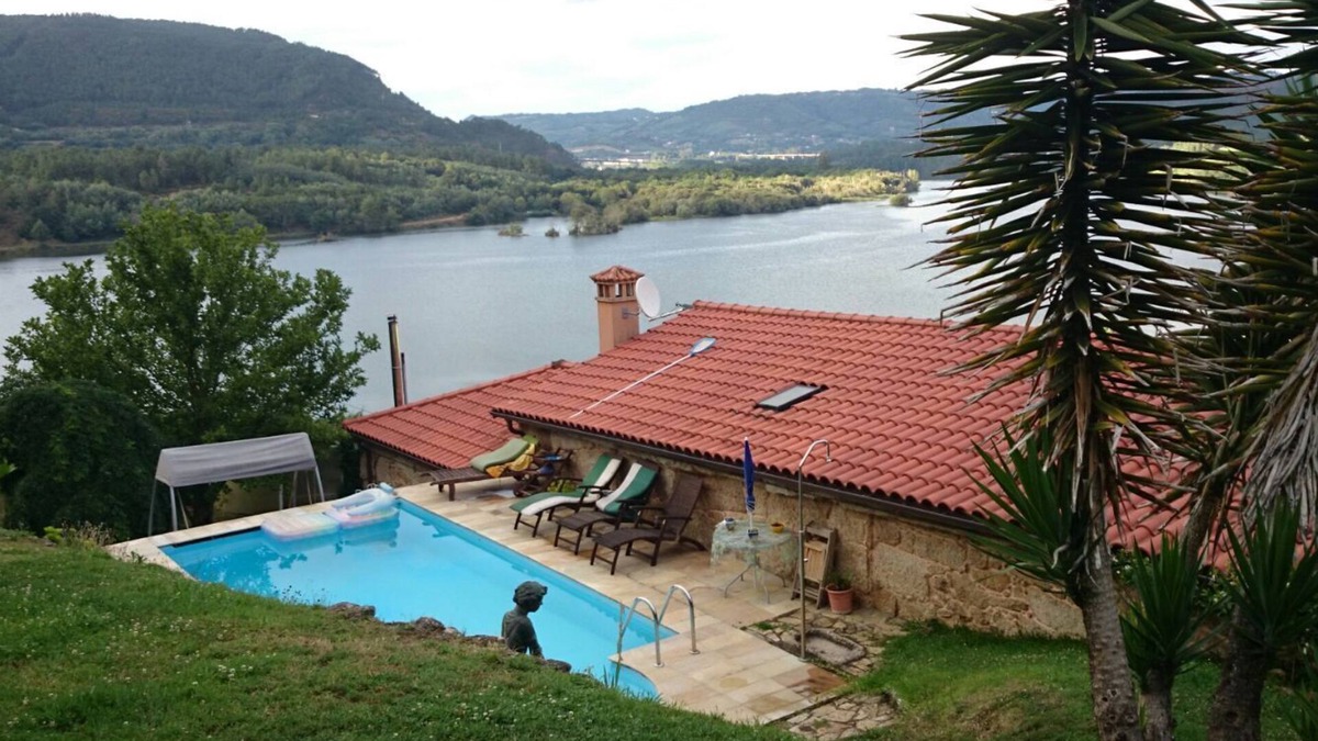 Castrelo de Mino Cottage | Finca A Cabadiña - GALICIA