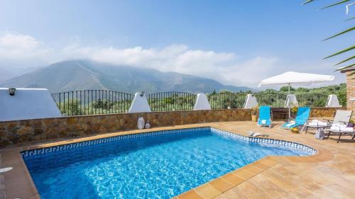 Orgiva House | Finca Al-Zaytún Órgiva by Ruralidays