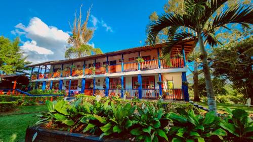 Restrepo Cabin | Finca Pa Que Mas