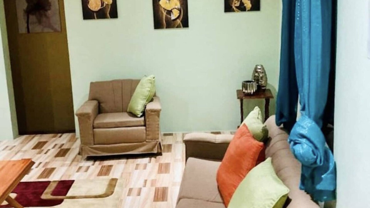 Kingston House | Find amazing comfort in this spacious 3BR home.