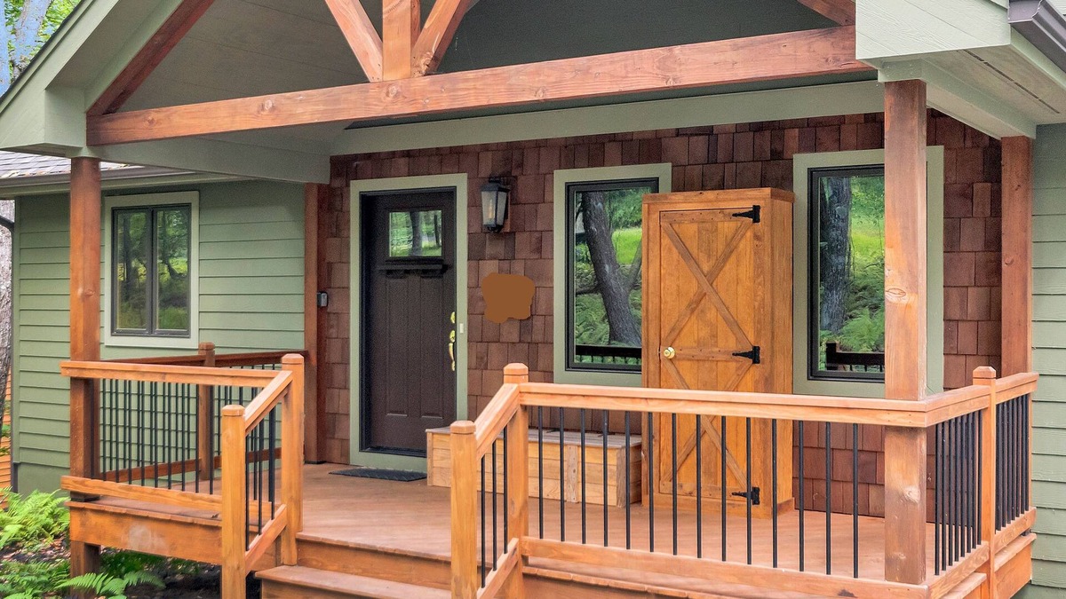Chestnut Springs House | Find peace at Dove's Landing at Wintergreen resort - nfamily- and pet-friendly!