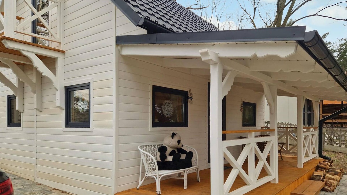 Woszakowice House | Find peace and relaxation at the Jezioro Dominickie Lake!