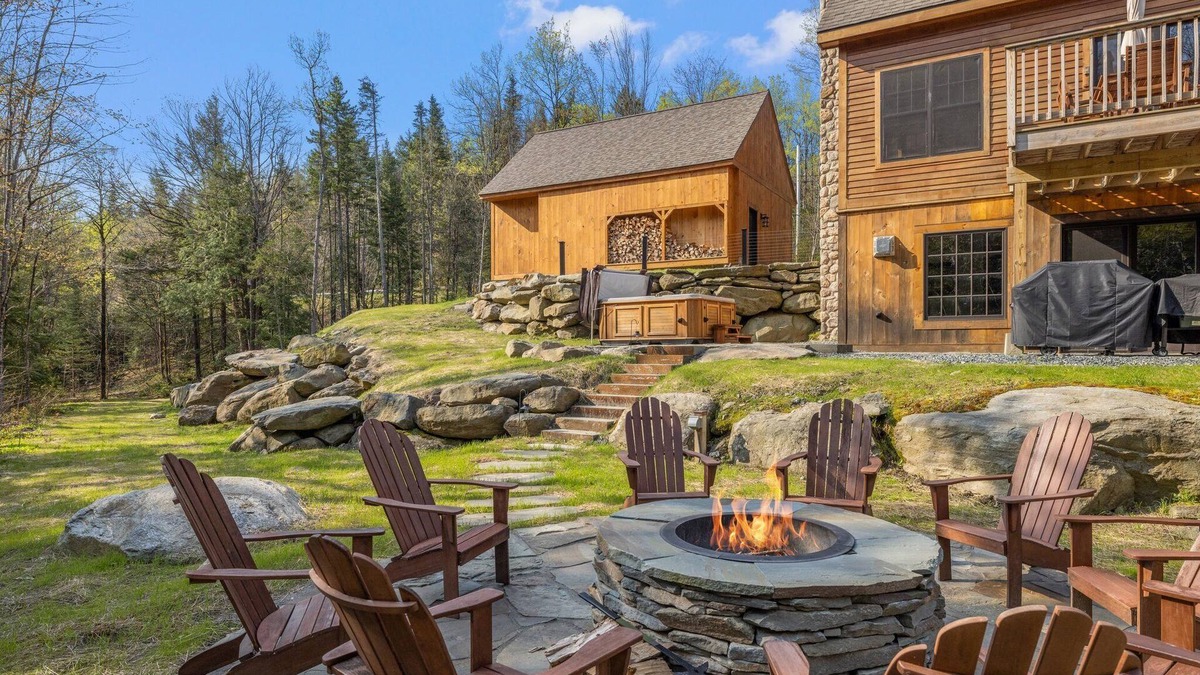Wilmington House | Find your escape at The Coldbrook House, Mt. Snow