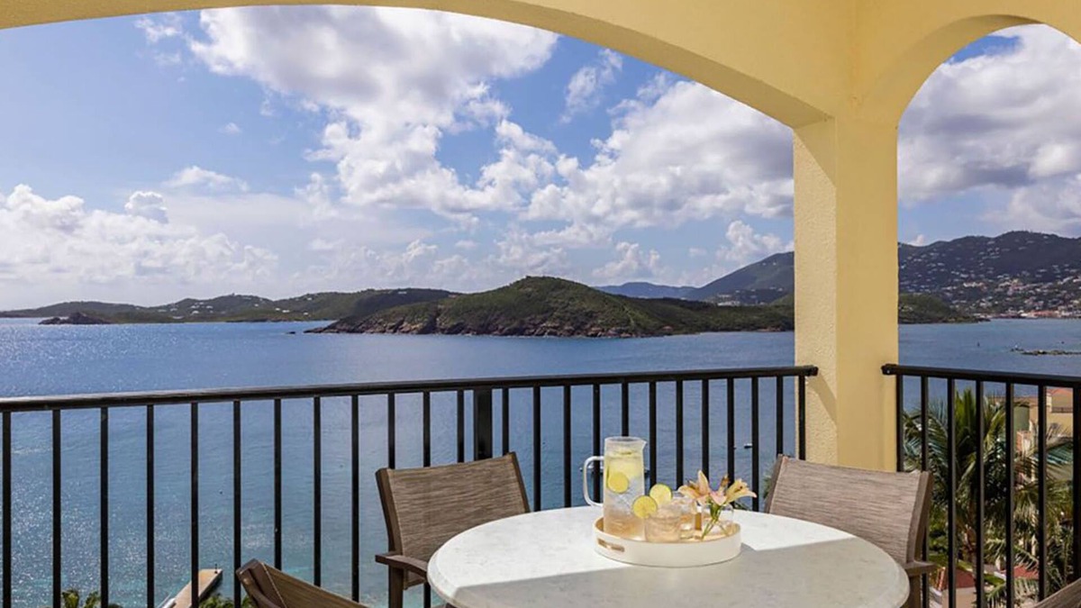 Flag Hill Resort | 𝐅𝐢𝐧𝐝𝐢𝐧𝐠 𝐌𝐞𝐢𝐥𝐢 Beachfront Dream Getaway @Frenchman's Cove Resort, 2BR