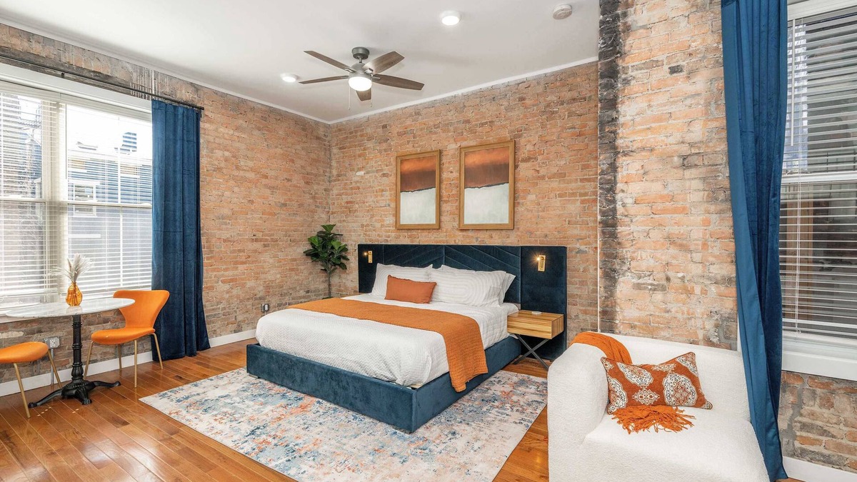 Over-the-Rhine Apartment | Findlay Market Suite 3 – For 2!