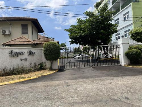 New Kingston Apartment | Finest Accommodation Renfrew Place 1 Bedroom Apt # 42 New Kgn 4-12 Renfrew Rd