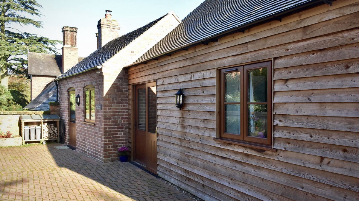 Wollerton Cottage | Finest Retreats | Disabled-Friendly Farm Cottage