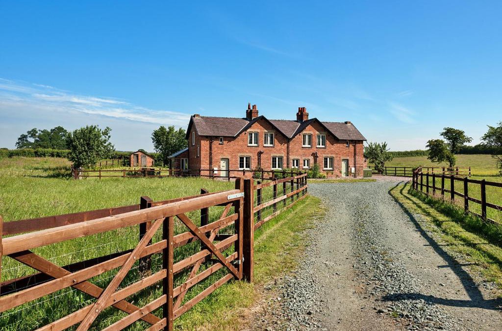 Halfway House House | Finest Retreats - Fox and Hare