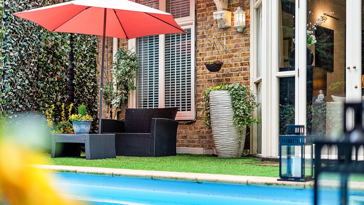 Frognal and Fitzjohns House | Finest Retreats | Hampstead Escape