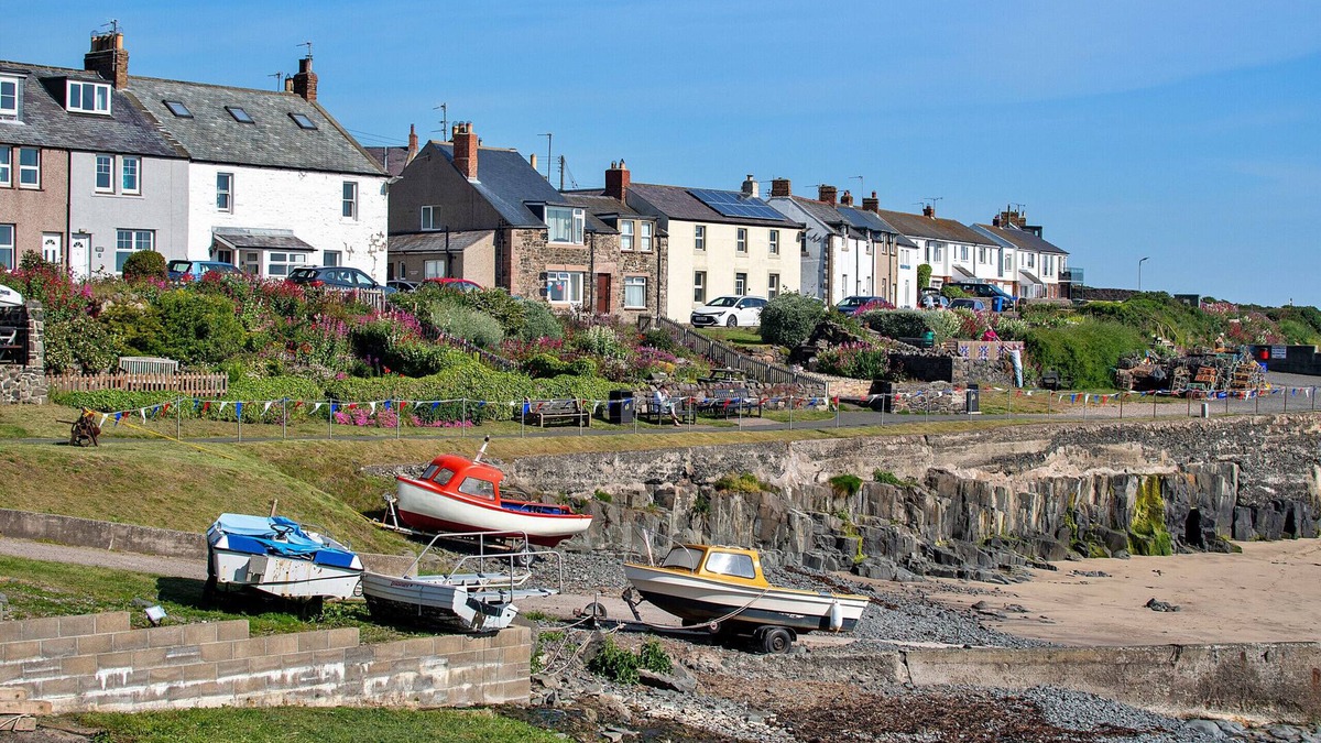 Craster House | Finest Retreats | Harbour House