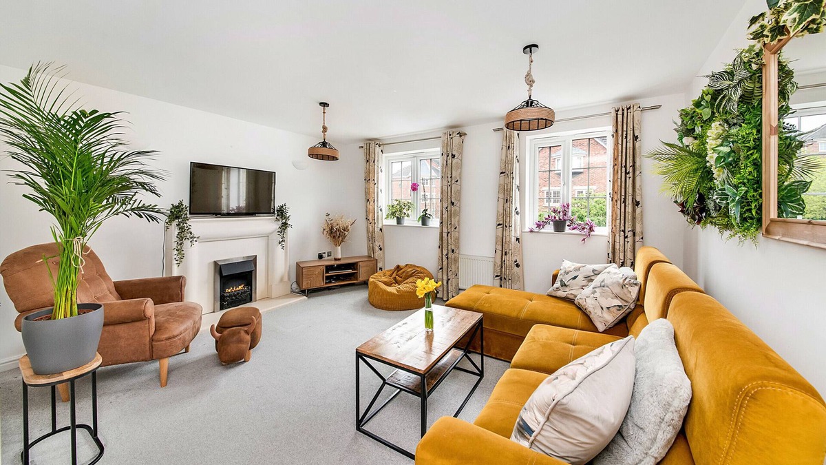 Stanley House | Finest Retreats | Rothwell Gardens
