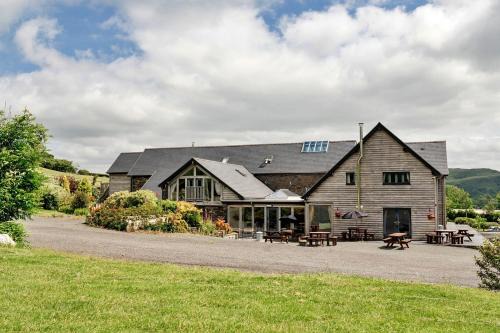 Devils Bridge House | Finest Retreats - The Welsh Barn