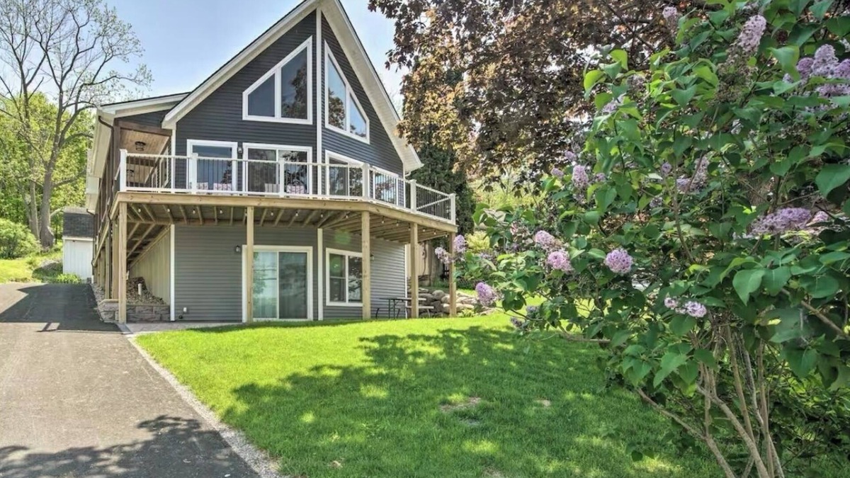 Conesus Cottage | Finger Lakes Getaway on Conesus Lake