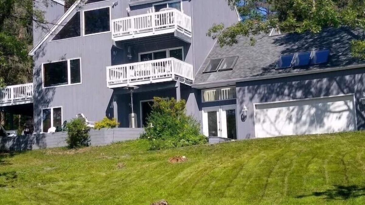 Canandaigua House | Finger Lakes Wine Country Lake View Ski Loft Lake Home In Bristol Harbour Resort