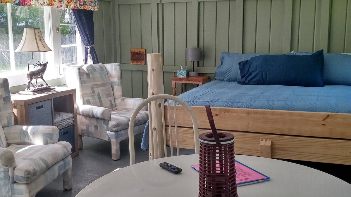 Grayling Cabin | Finley's Riverside Cabins