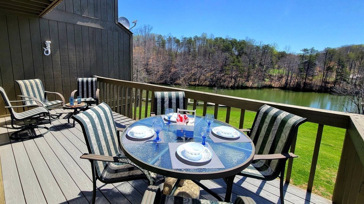 Goodview House | Finnegan's Wake - SML