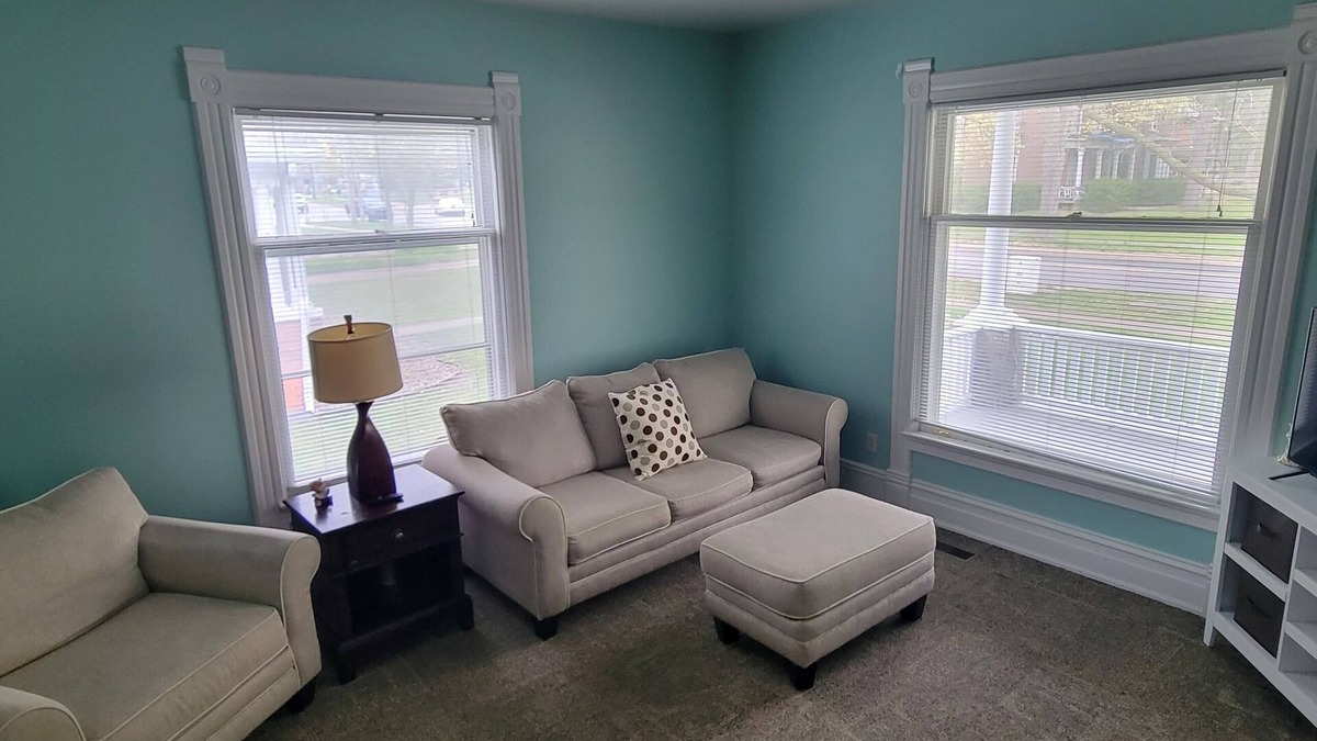 Owosso Apartment | Fins Inn Apt B